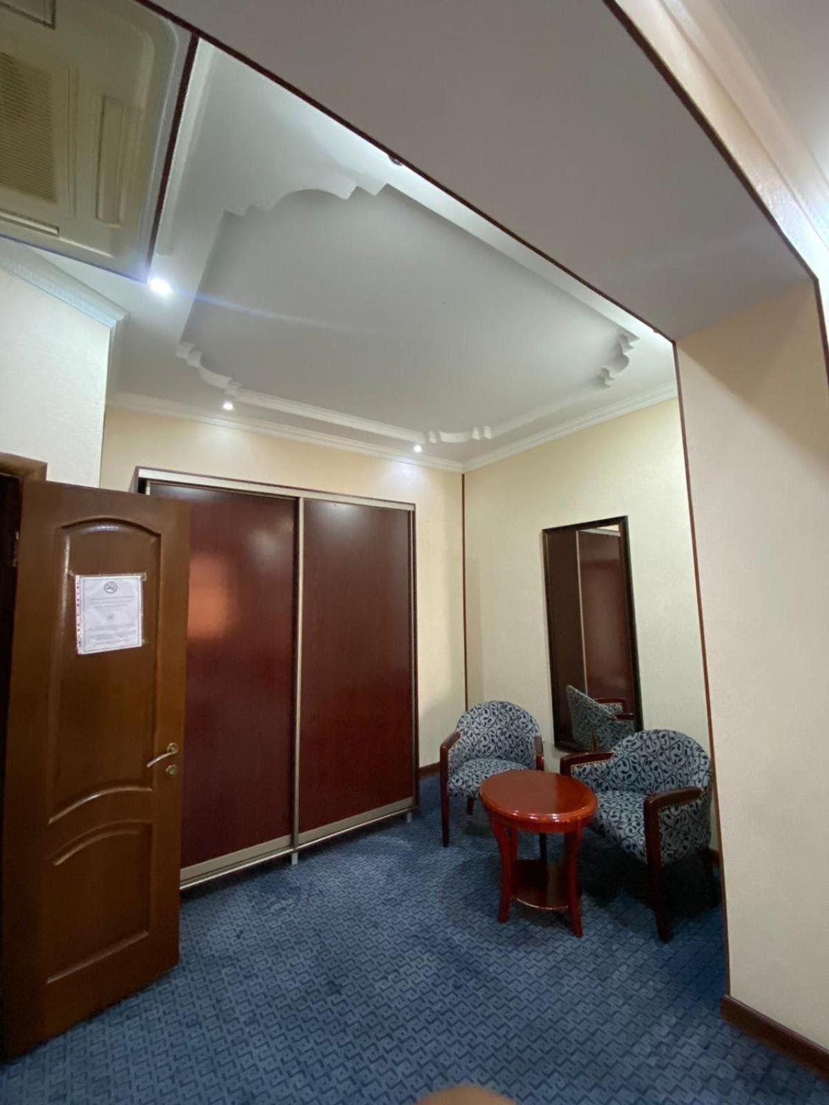 Sary Arka Hotel Çimkent Dış mekan fotoğraf